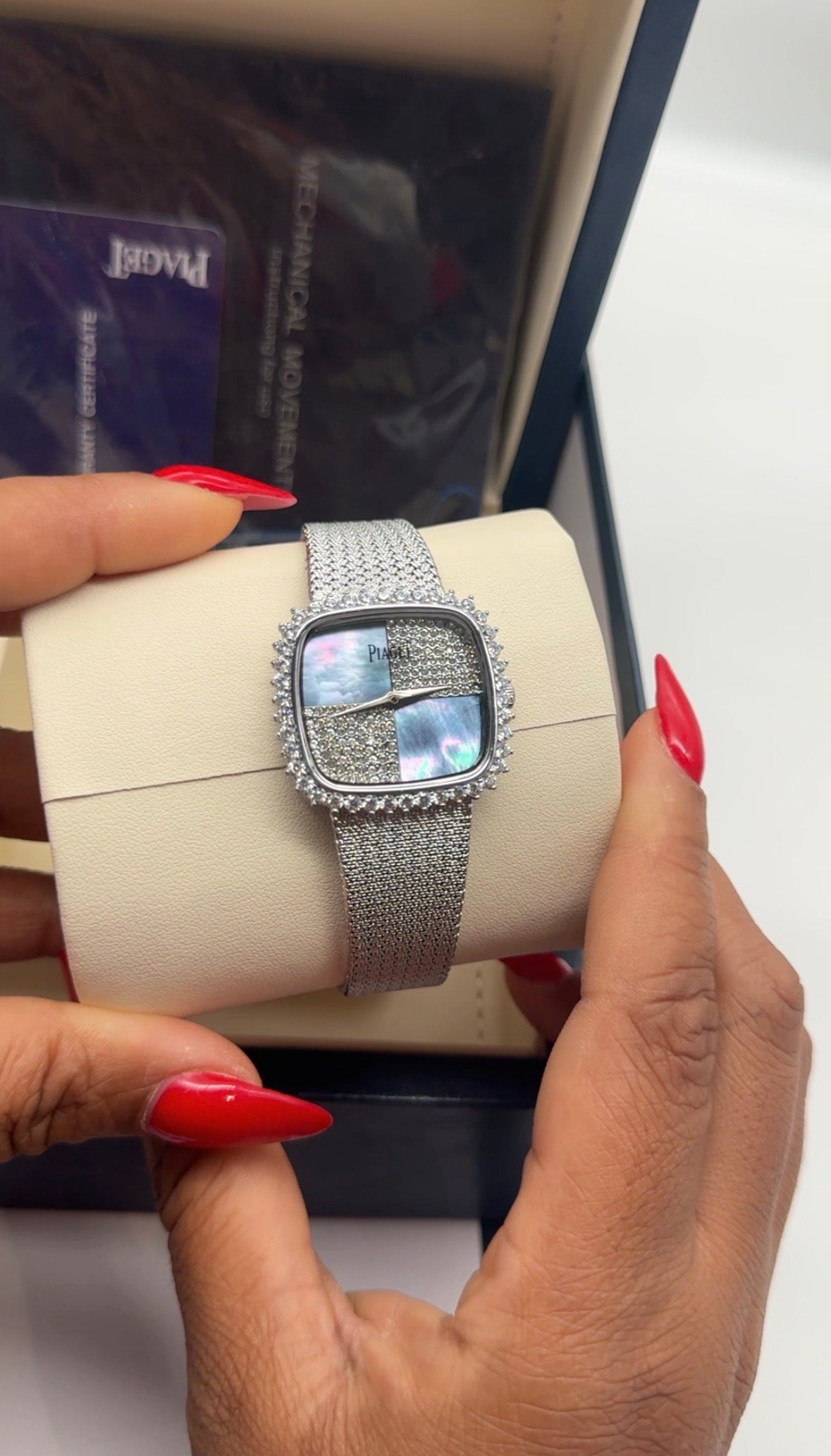 WRISTWATCH 9005