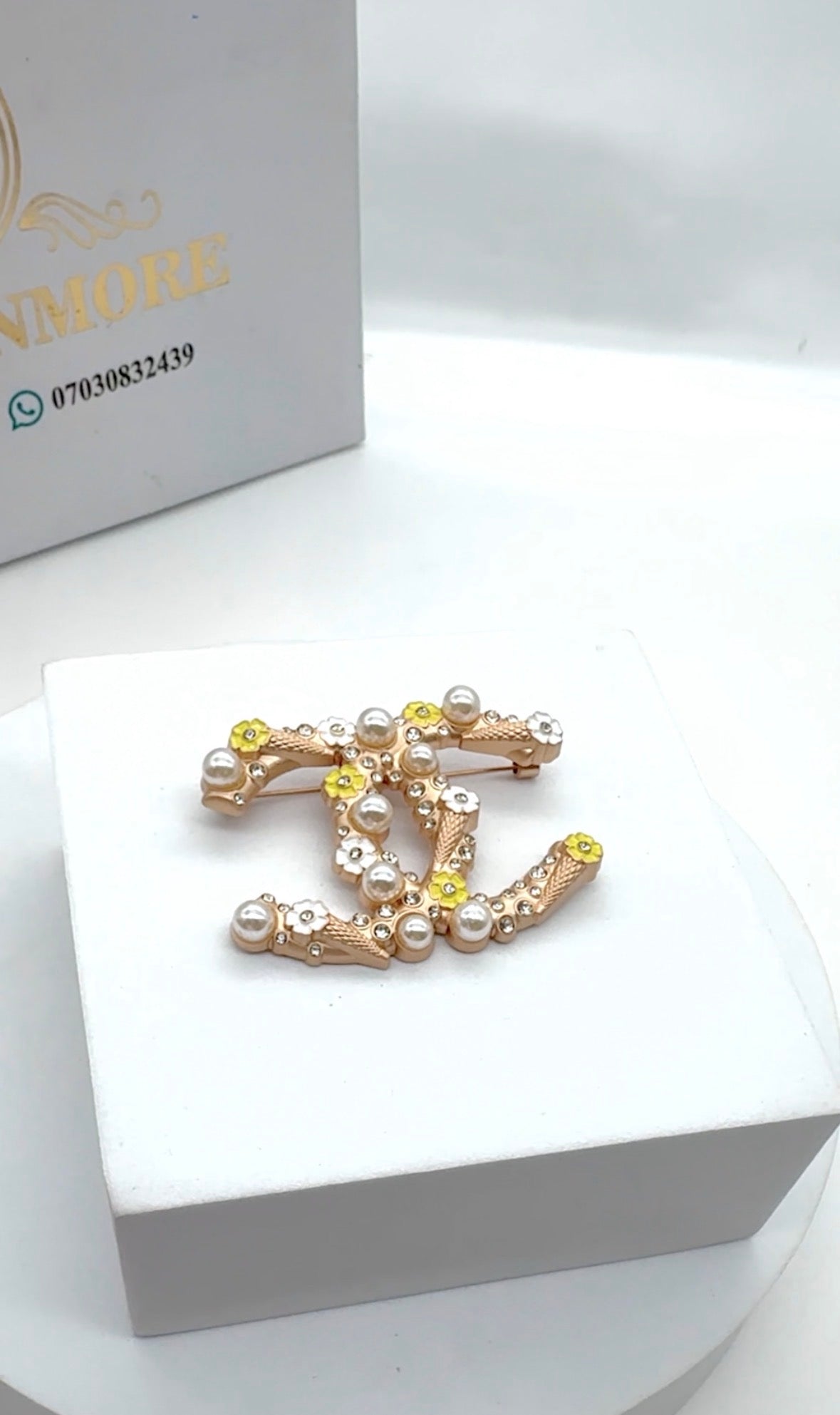 BROOCH 8008