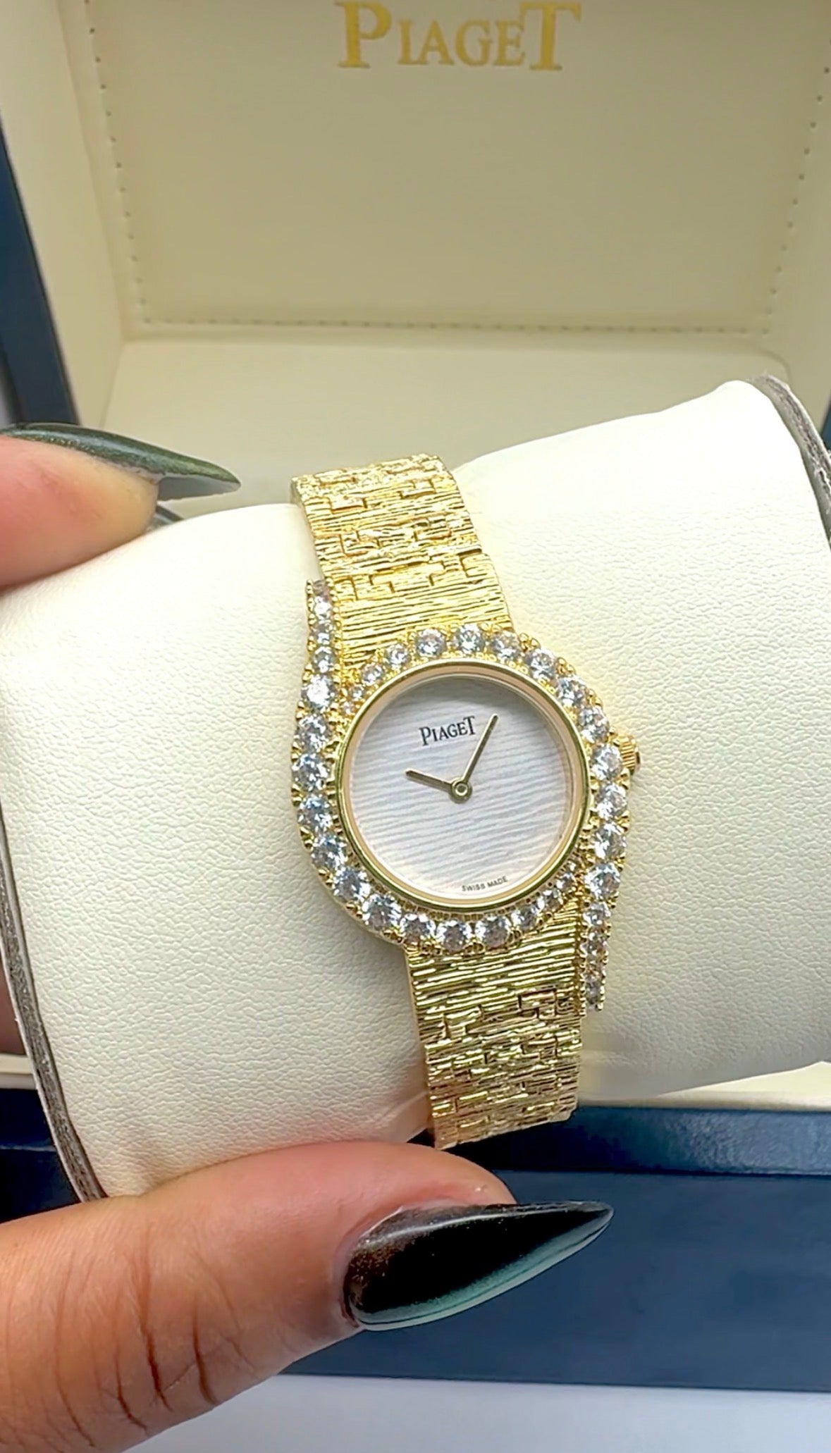 WRISTWATCH 7008