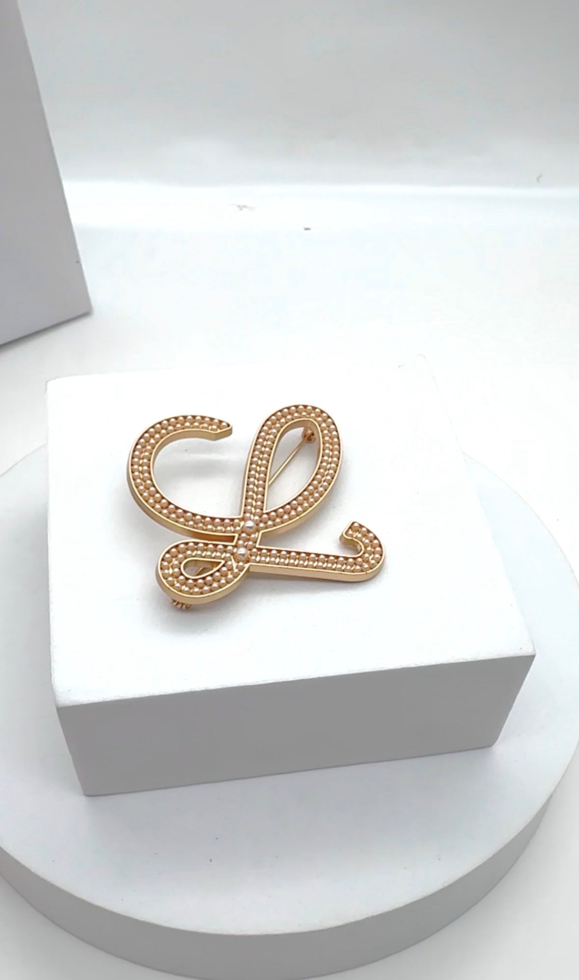 BROOCH 8003