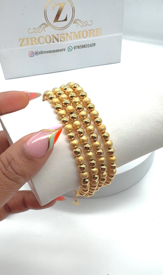 BRACELET 2002