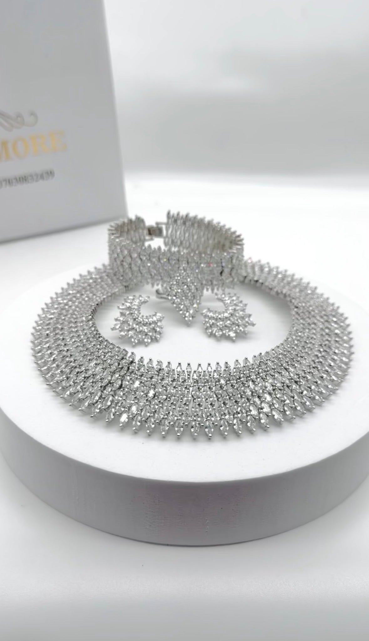 SETS 8030 For small neck size