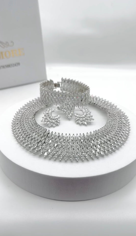 SETS 8030 For small neck size