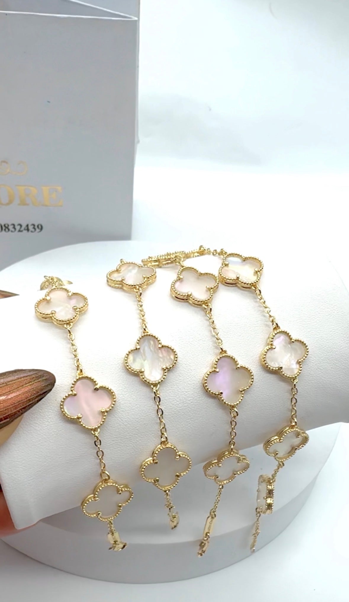 BRACELET 8008 Iridescent white