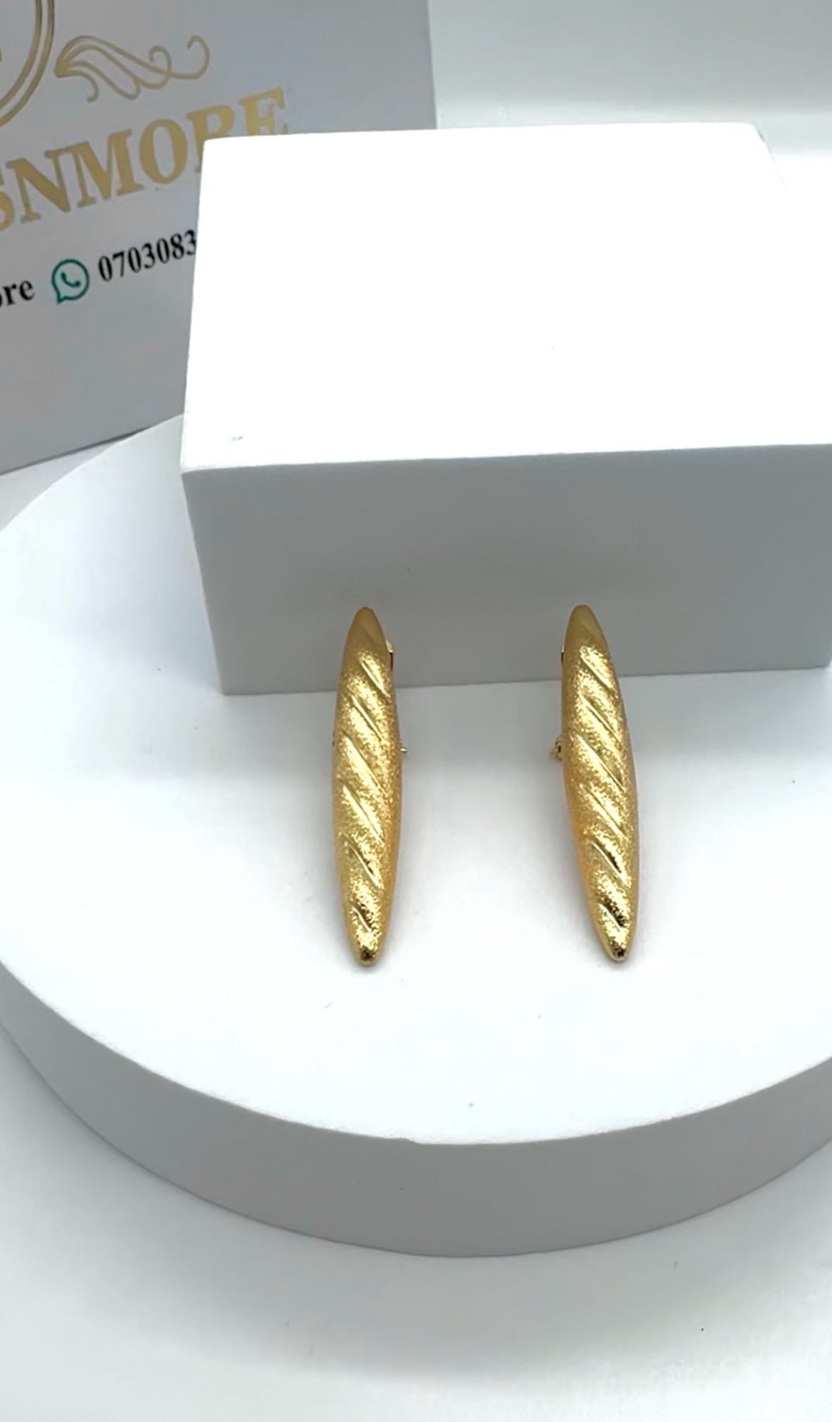 EARRINGS 4022