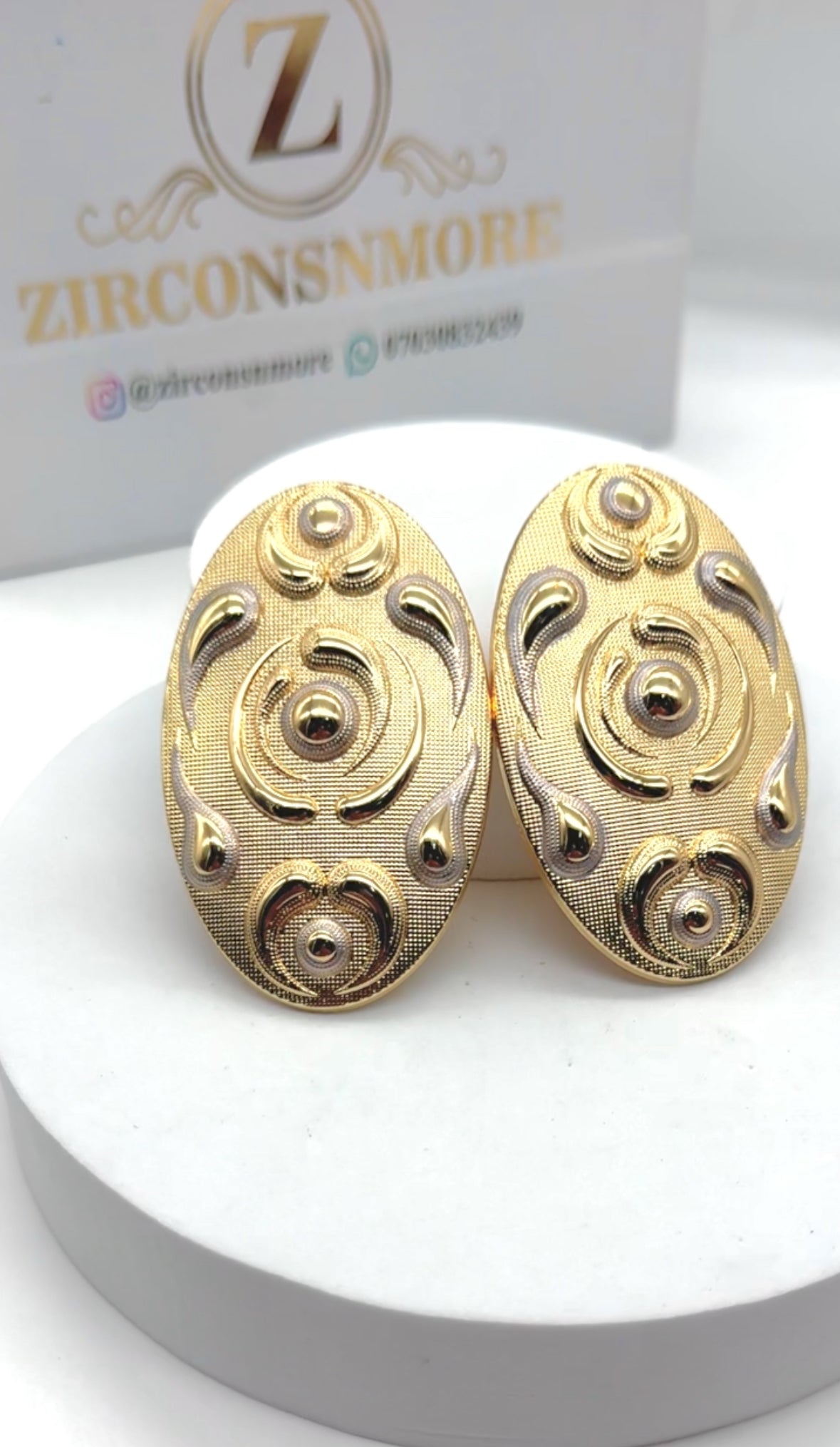 EARRINGS 2015