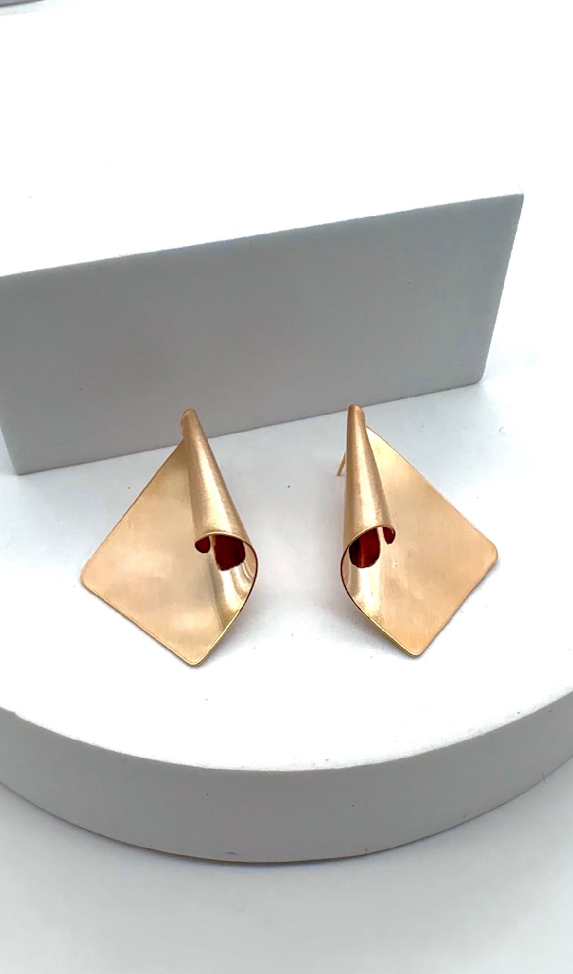EARRINGS 6011