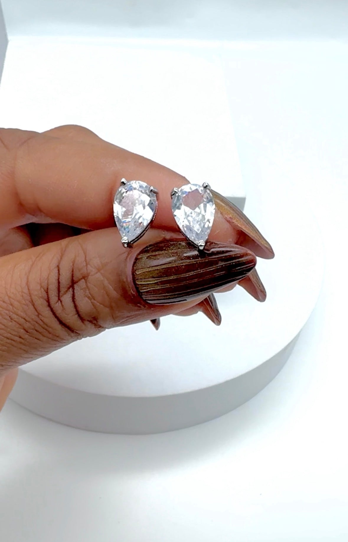 EARRINGS 8017