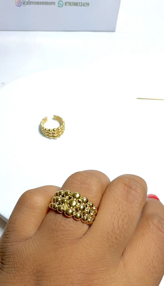 GOLD BALL ILLUSION RING